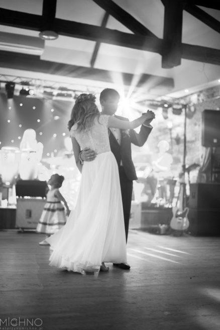 first dance wedding in winery, venue poland