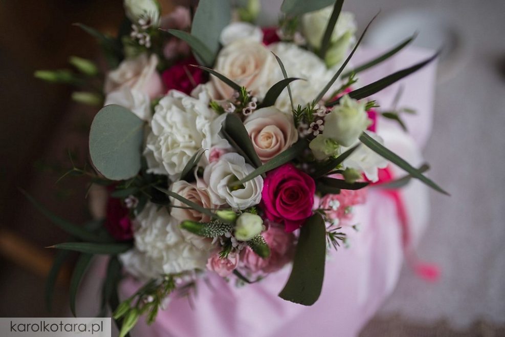 stylish bride bouquet, green eucalyptus pink