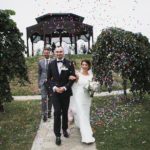 symbolic wedding in krakow, confetti decoration